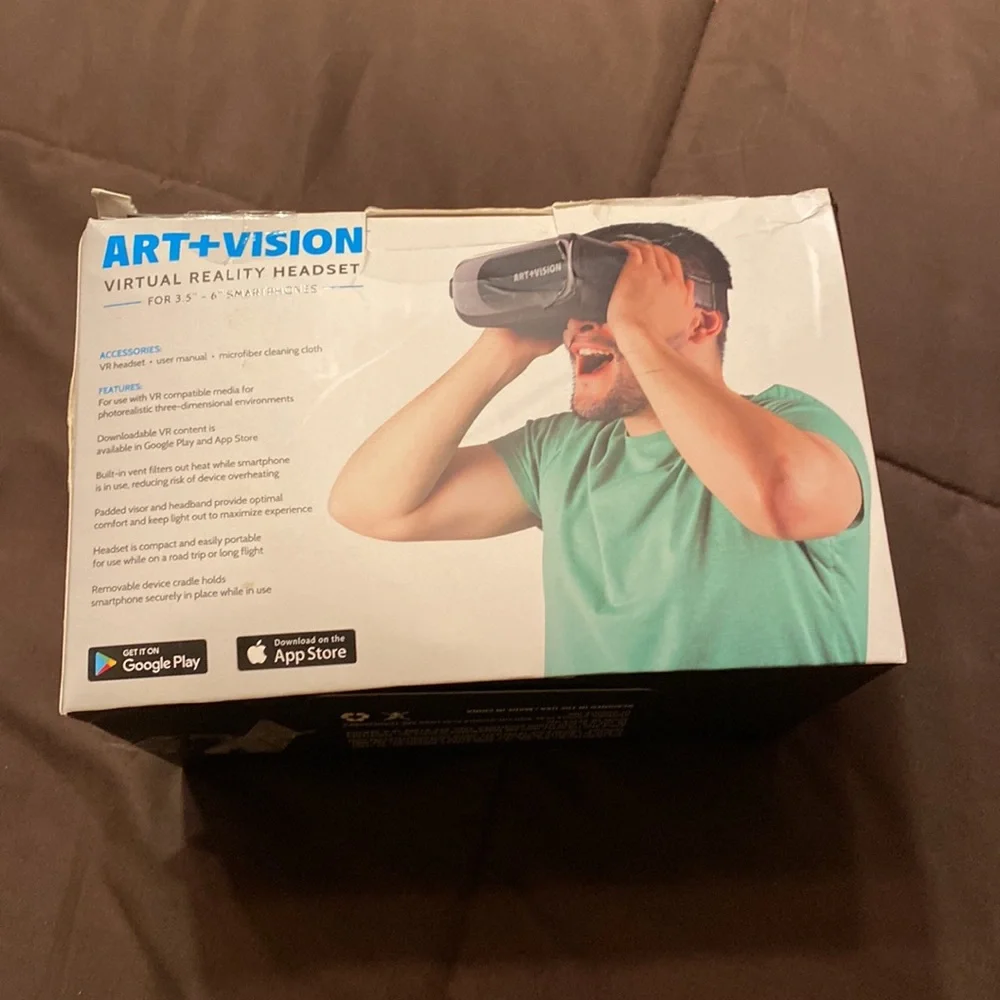 Art + Vision Virtual Reality Headset for 3.5 - 6 smartphones